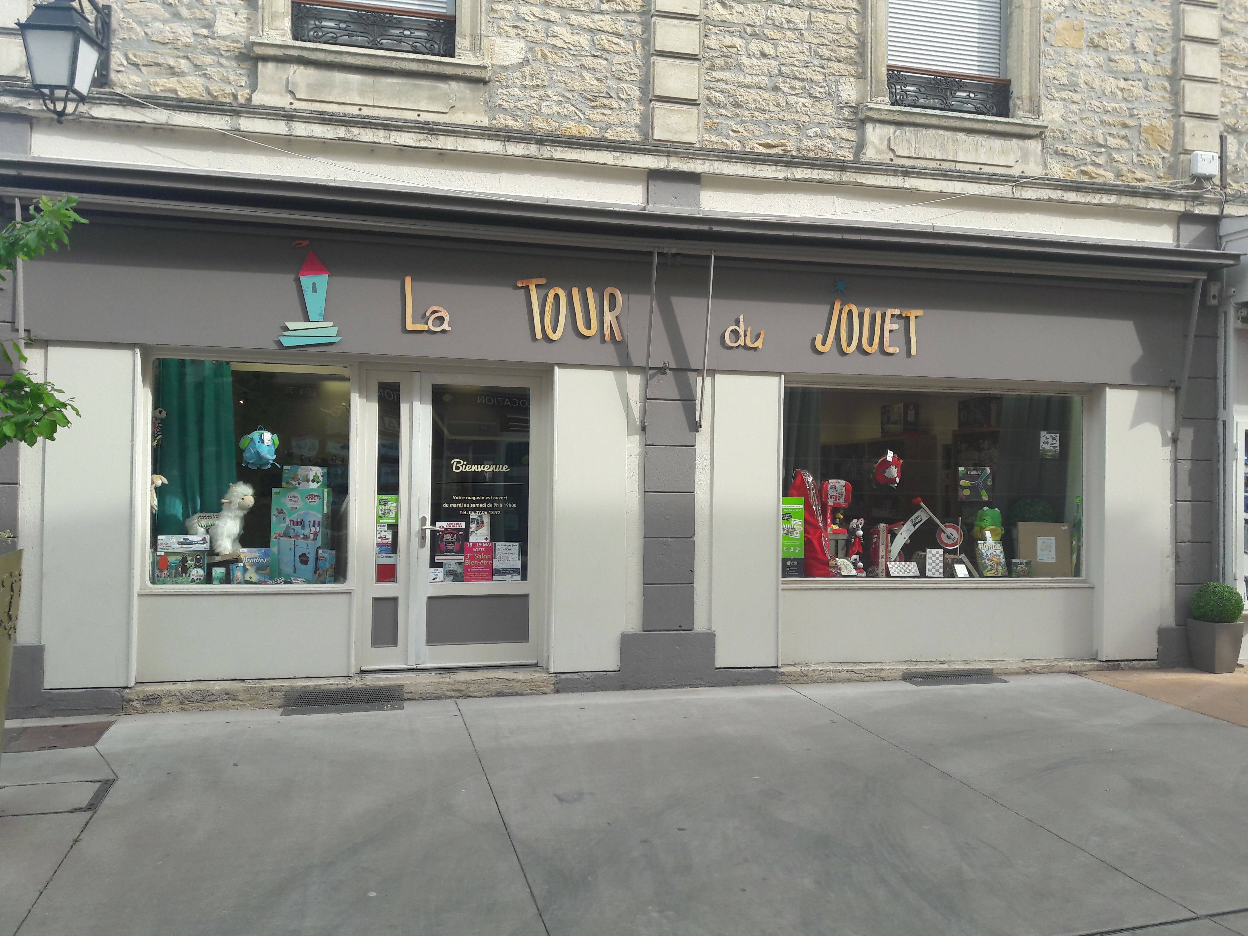 LA TOUR DU JOUET