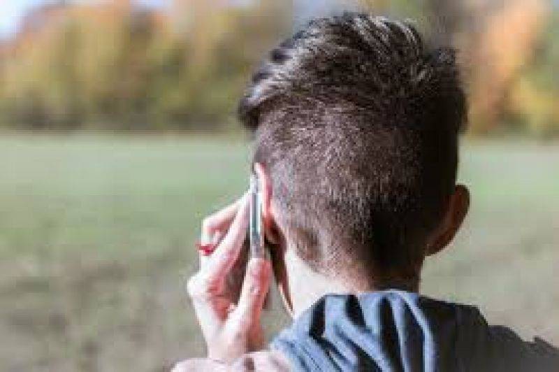 Couper Les Ponts Avec Un Homme Indecis Tarif spécial coupe homme sans shampoing Coiff'line à Le Pont-de-Beauvoisin
