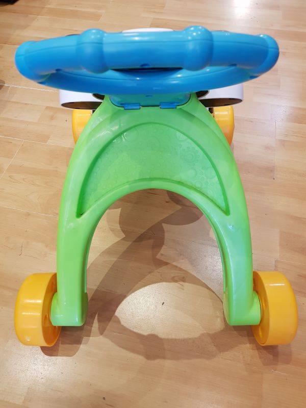 trotteur sportif fisher price