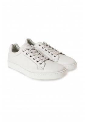 SNEAKERS BASSES EN CUIR PATINÉ
