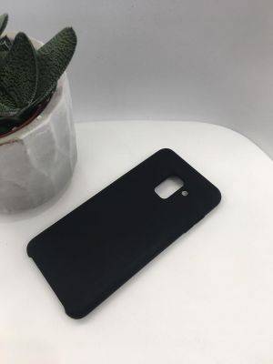 Coque rigide finition soft touch noire