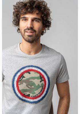 tee-shirt